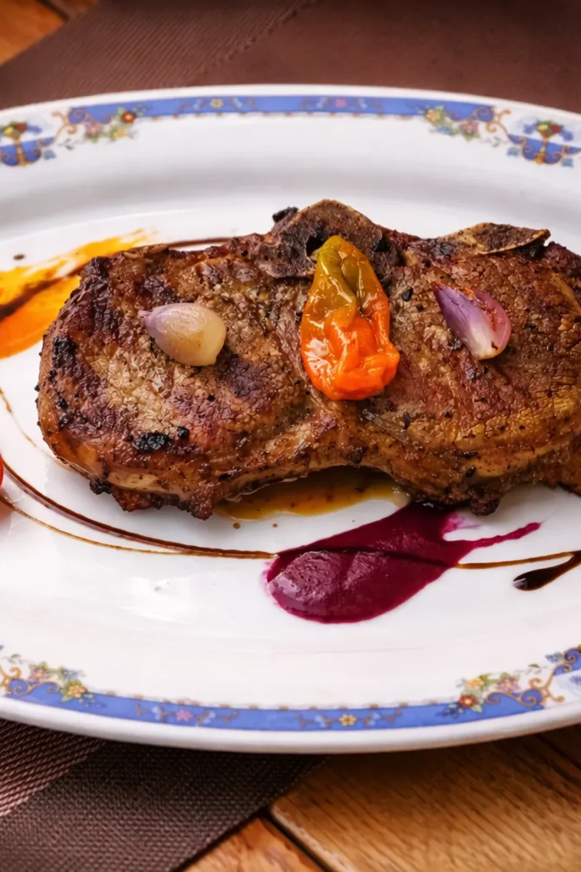 Chuleta de Cerdo con Salsa de Pasas Sultanas